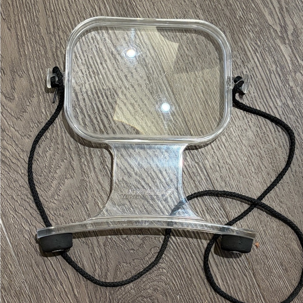 Bausch & Lomb Clear Magnifier with neck strap for Crafting Reading
